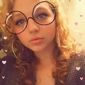 Meet your Posher, Desiree